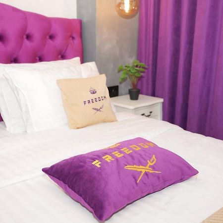 Don Papa Apartments In City Center Kiev Extérieur photo