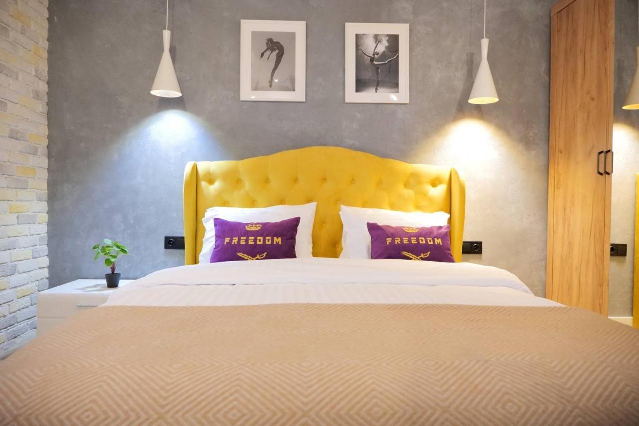 Don Papa Apartments In City Center Kiev Extérieur photo